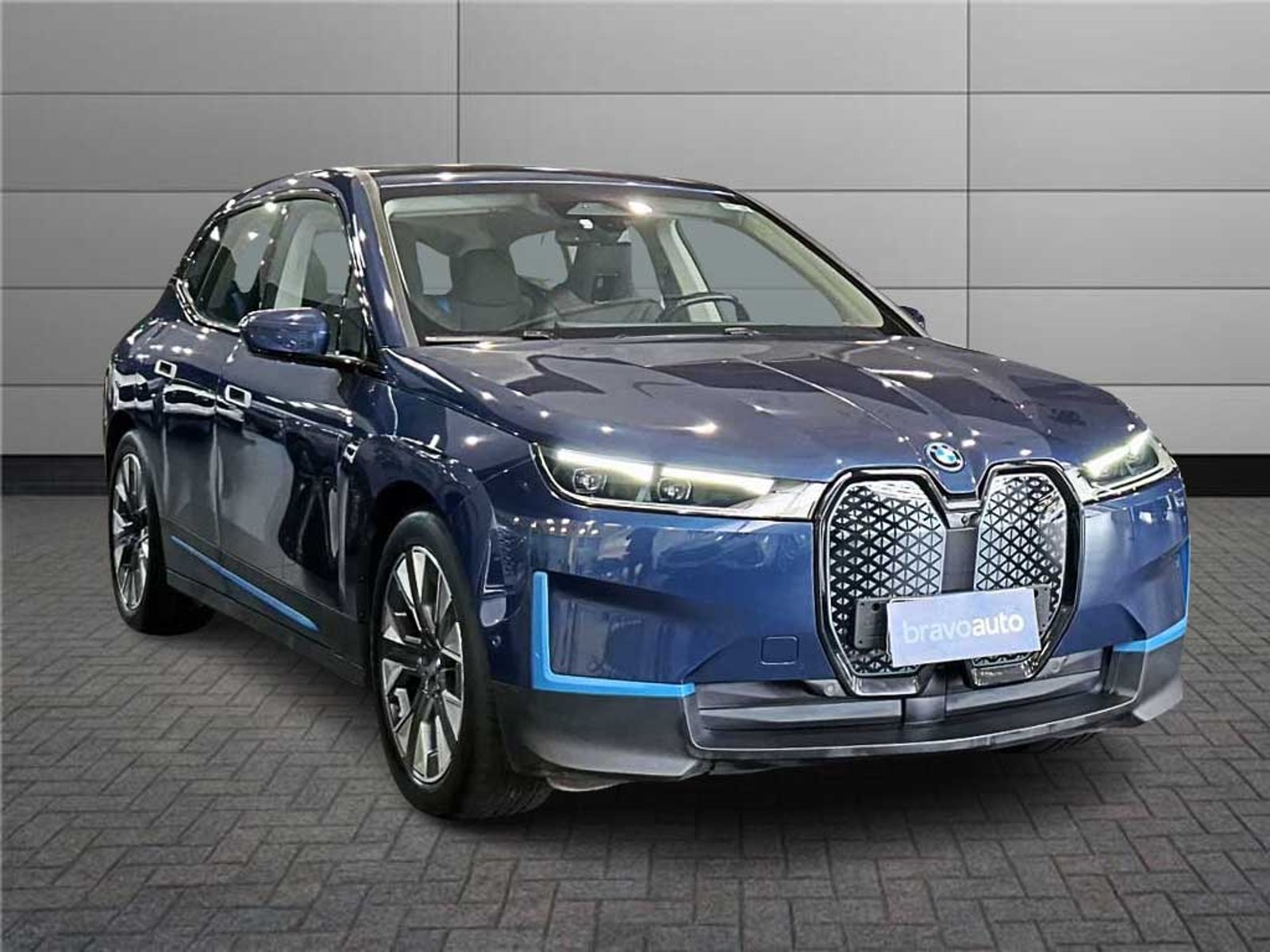 BMW IX 0.0 XDRIVE40 SUITE AT 4X4 ELECTRICO 2023 - Foto 5 de 20