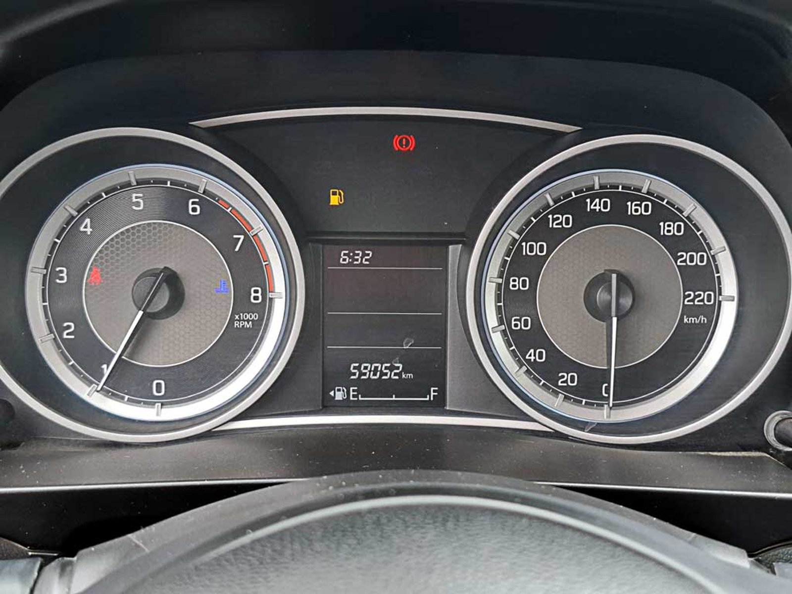 Suzuki DZIRE 1.2 GL MT 2024 - Imagen 11 de 19