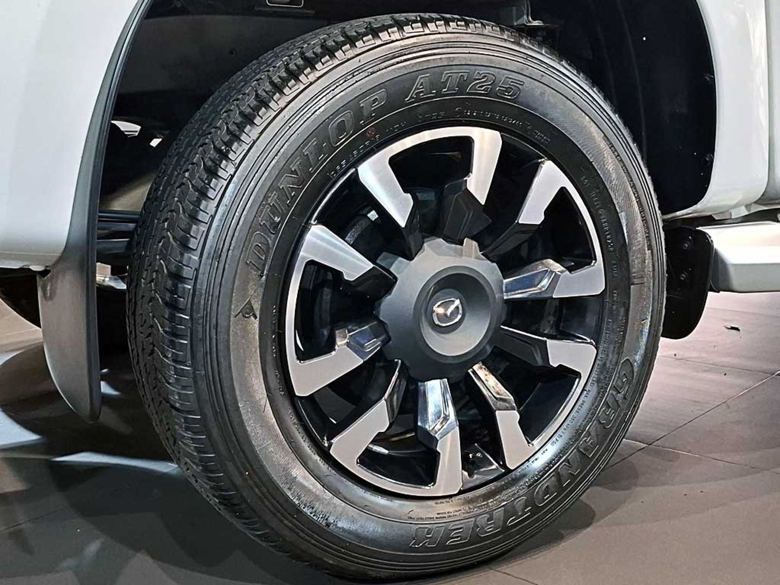 MAZDA BT-50 (IN) 3.0 DC HIGH PLUS AT 4X4 DIESEL 2026 - Imagen 8 de 20