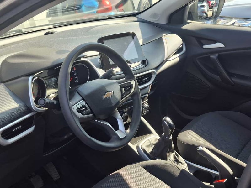 Chevrolet TRACKER 1.2 LS MT 2022 - Imagen 14 de 20