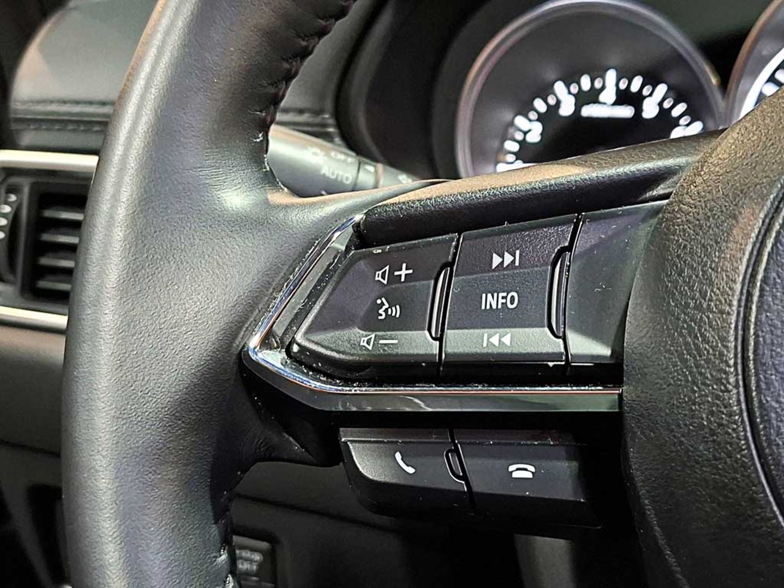 Mazda CX-5 2.0 CORE AT 2023 - Imagen 16 de 20