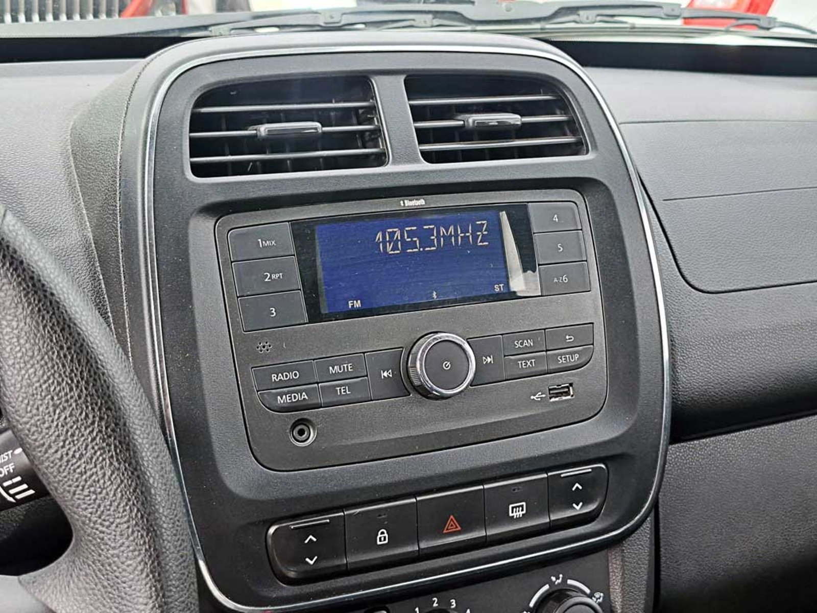 Renault KWID 1.0 HB ZEN MT 2024 - Imagen 17 de 19