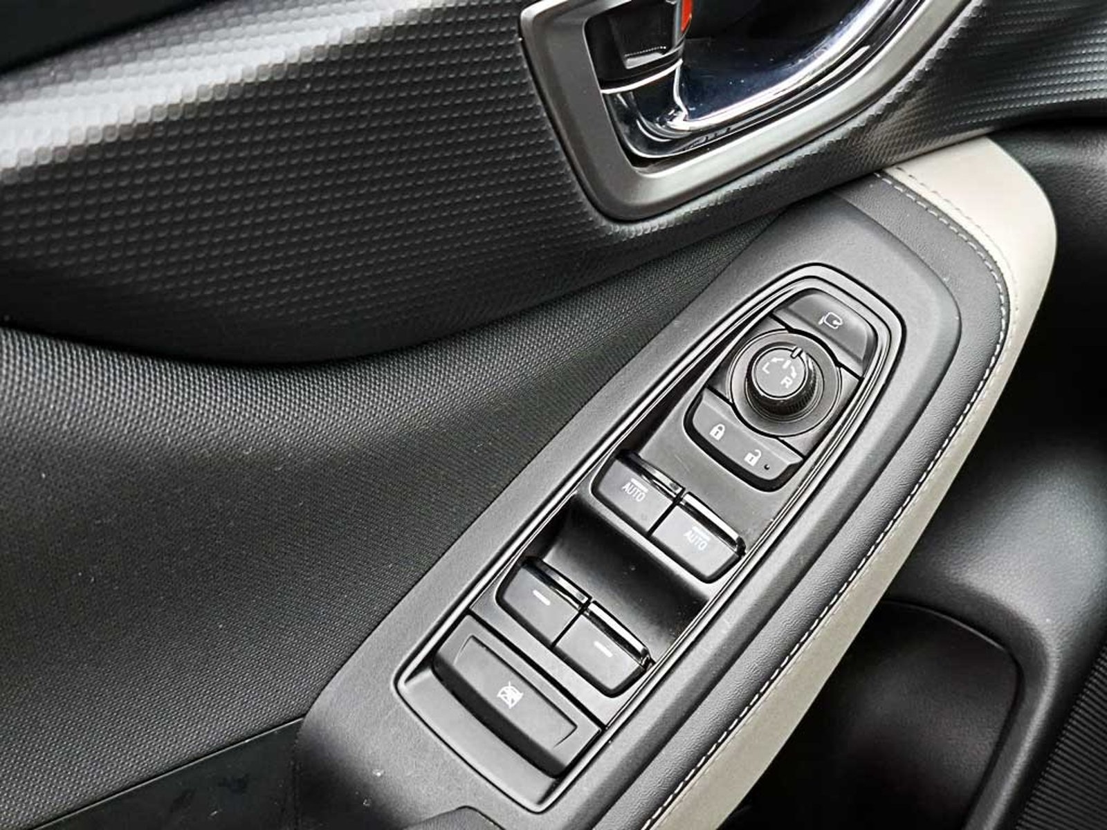 Subaru FORESTER 2.0 DYNAMIC EYESIGHT AT 4X4 2024 - Imagen 11 de 20