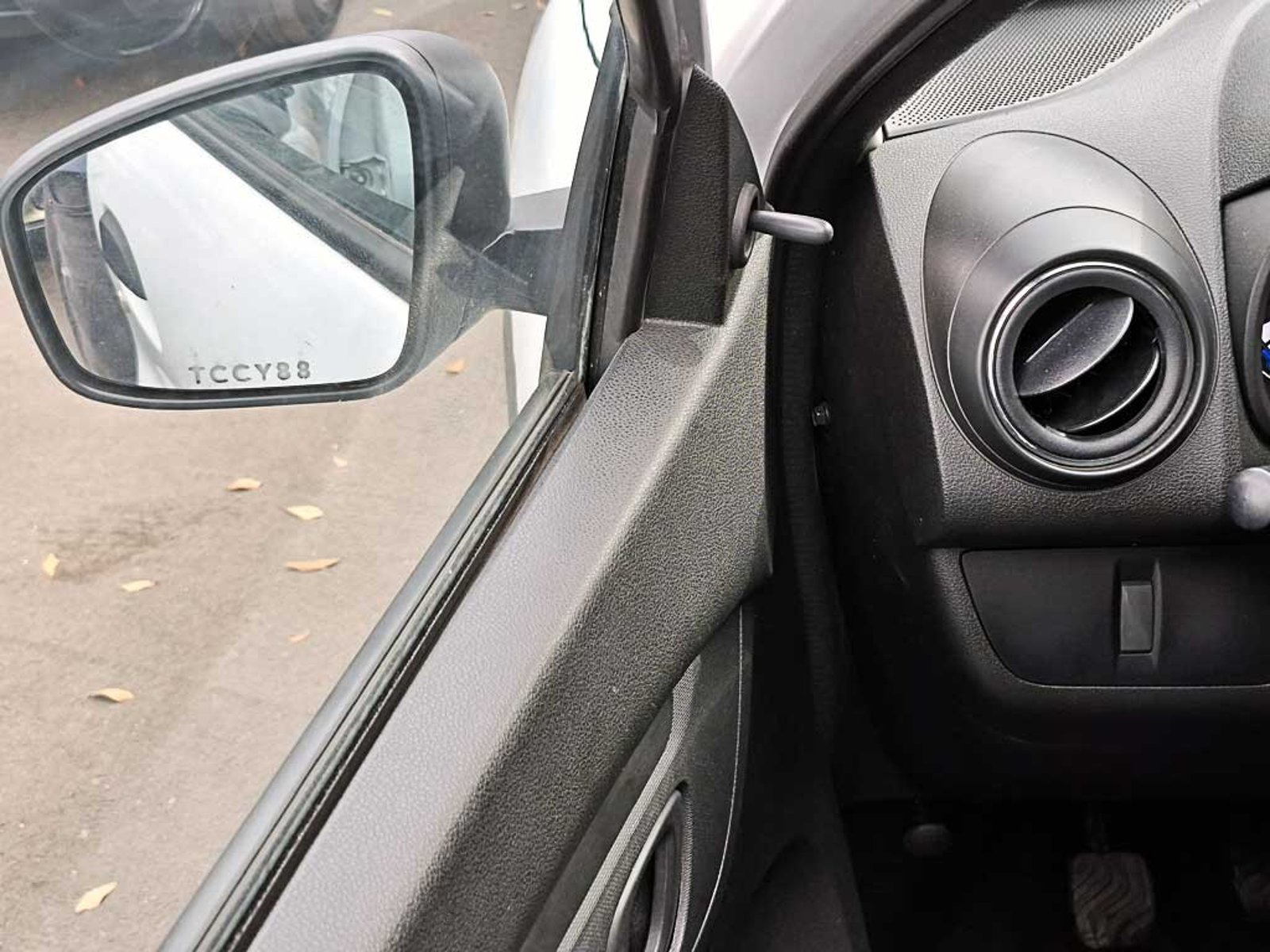 RENAULT KWID (IN) 1.0 HB INTENS MT 2024 - Imagen 11 de 19