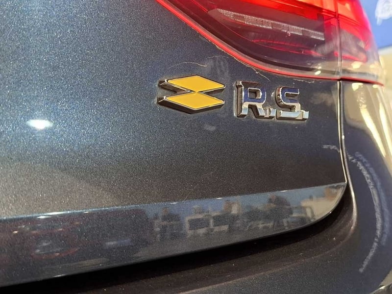 Renault MEGANE 1.8 RS CUERO AT 2024 - Imagen 9 de 20