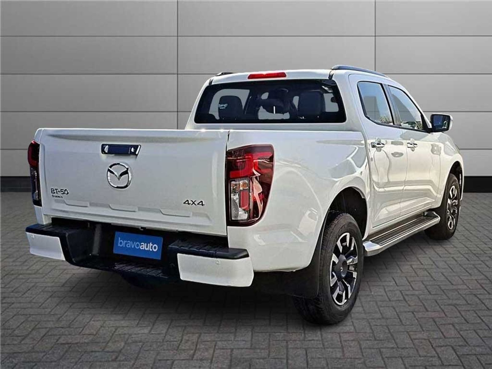Mazda BT-50 3.0 DC HIGH PLUS AT 4X4 DIESEL 2025 - Foto 4 de 20
