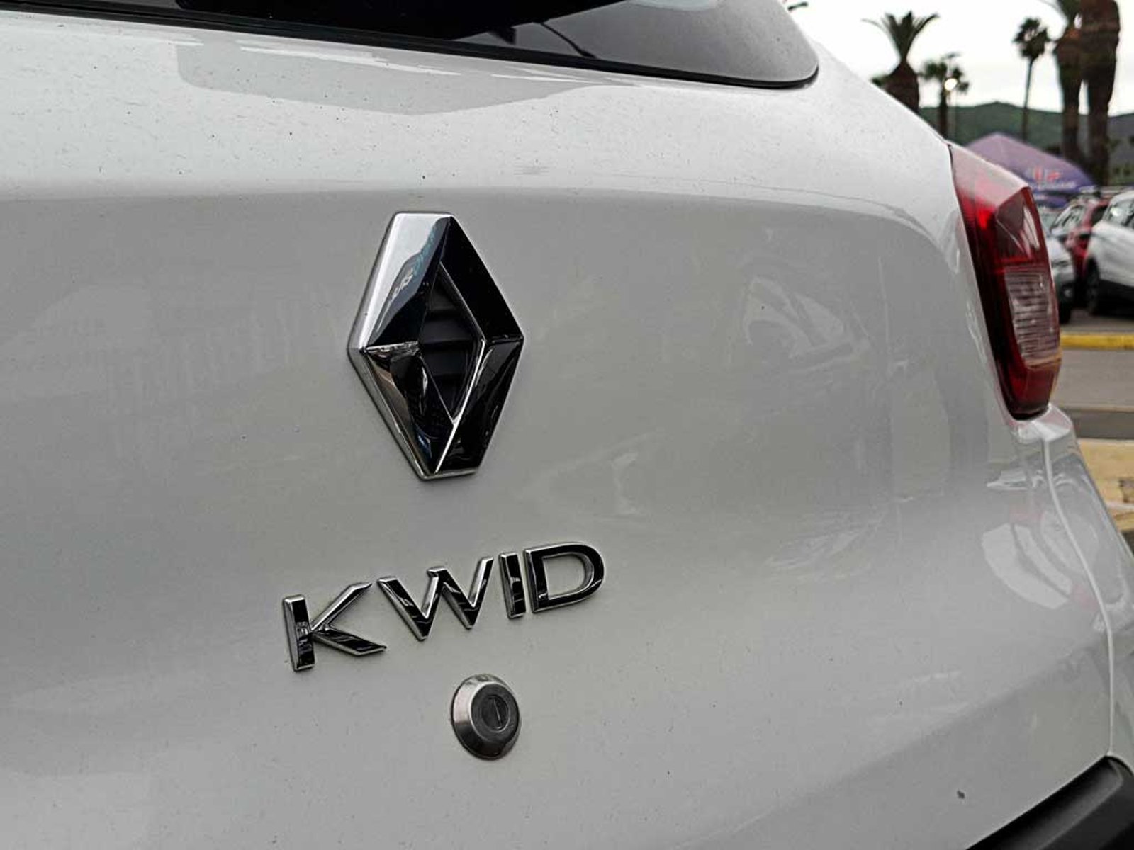 Renault KWID 1.0 HB ZEN MT 2024 - Imagen 8 de 17