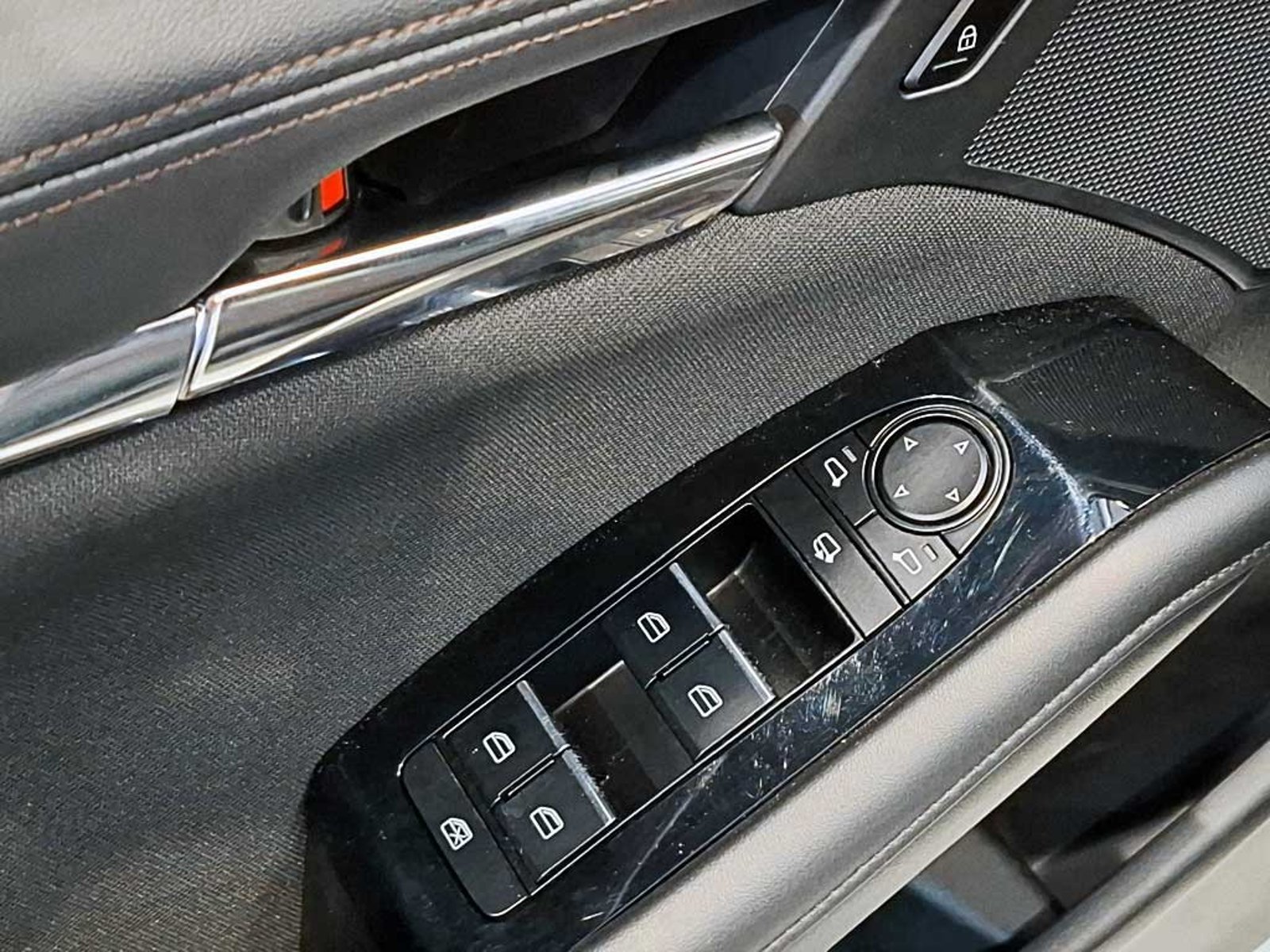 MAZDA 3 SPORT (IN) 2.0 SPORT CORE MT 2025 - Imagen 10 de 20