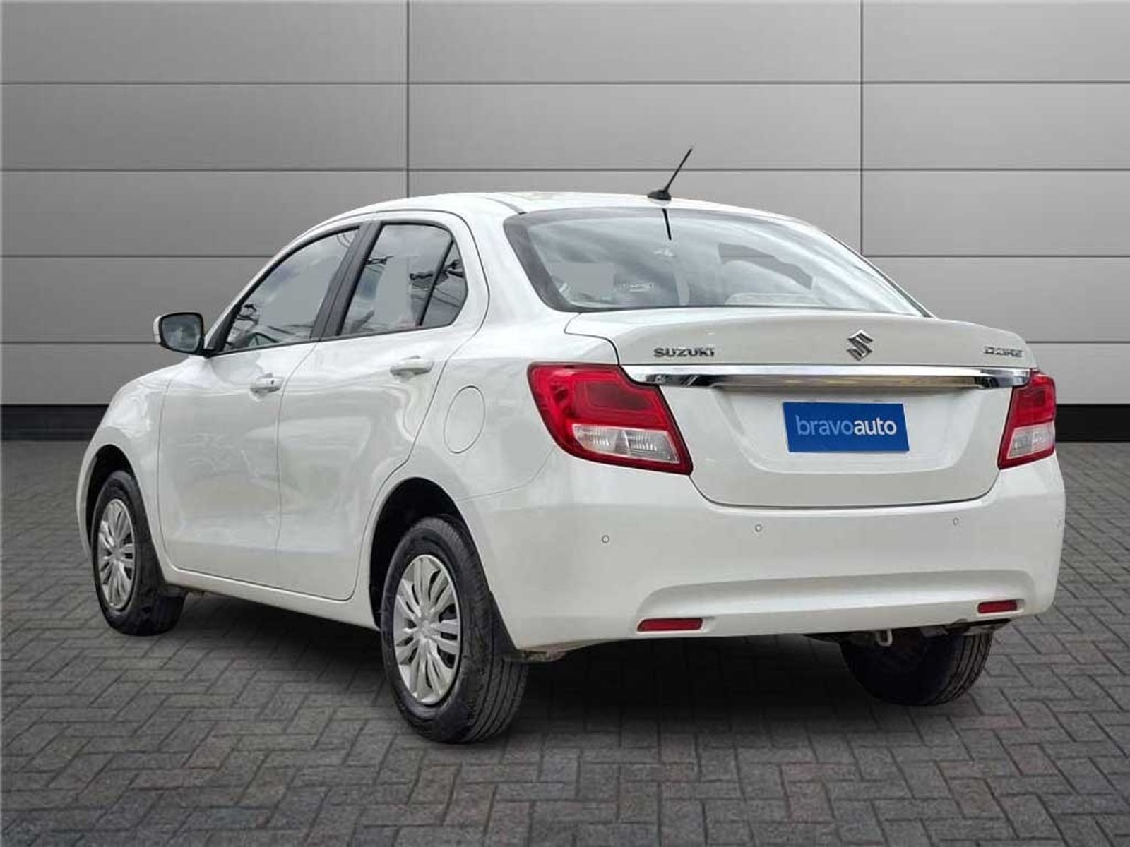 Suzuki DZIRE 1.2 GL MT 2024 - Foto 2 de 19