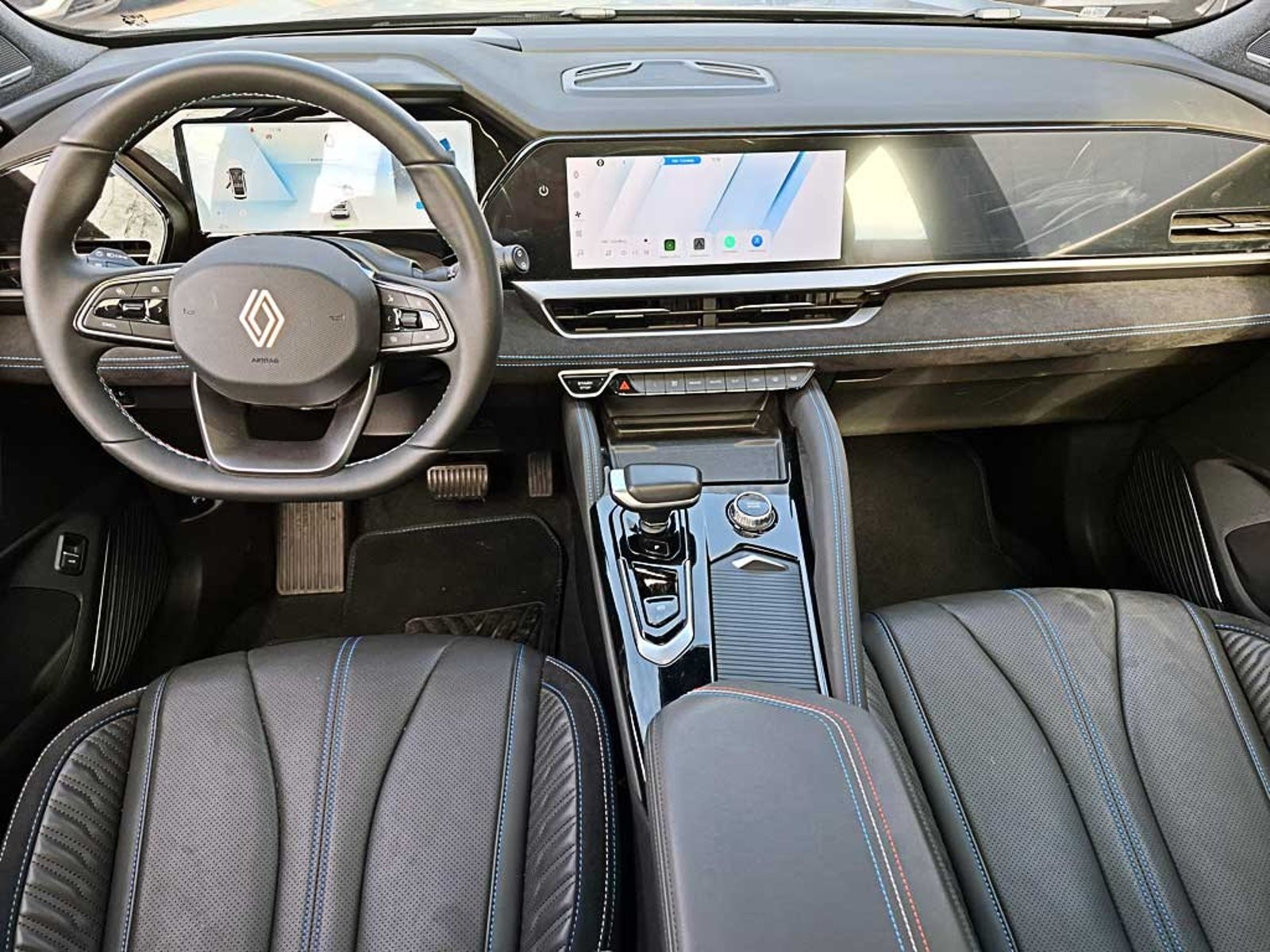 RENAULT KOLEOS (IN) 1.5 T TECHNO AT HIBRIDO 2026 - Imagen 13 de 20