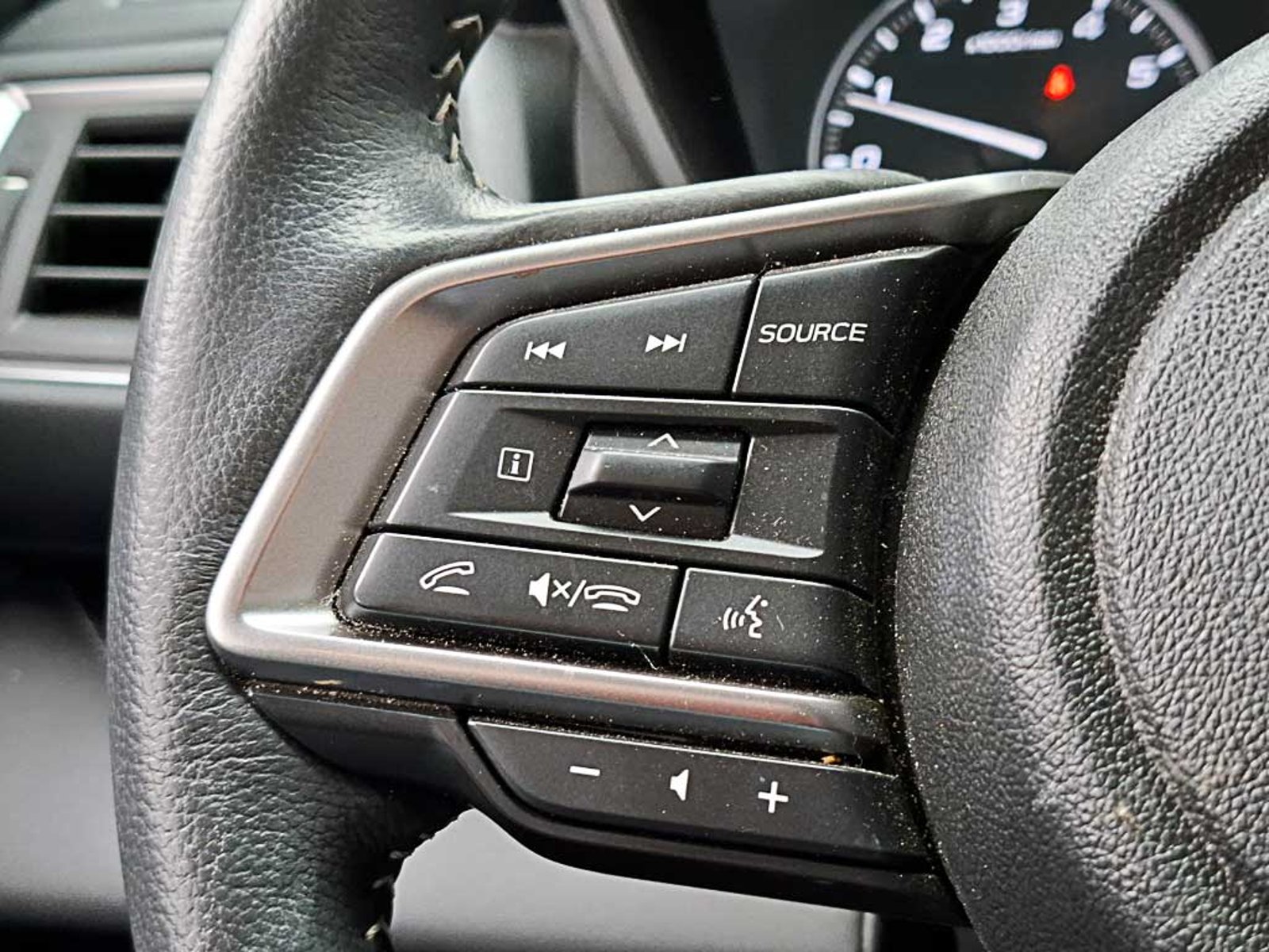 Subaru EVOLTIS (IN) 2.4 T LIMITED GARDX AT 4X4 2025 - Imagen 17 de 20