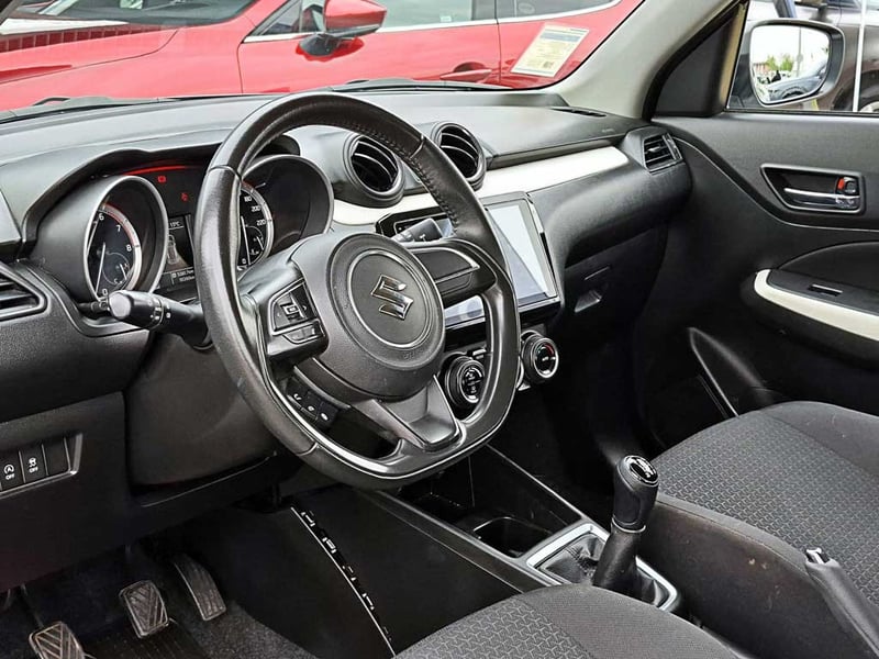 Suzuki SWIFT 1.2 MT HYBRID PLUS 2024 - Imagen 13 de 20