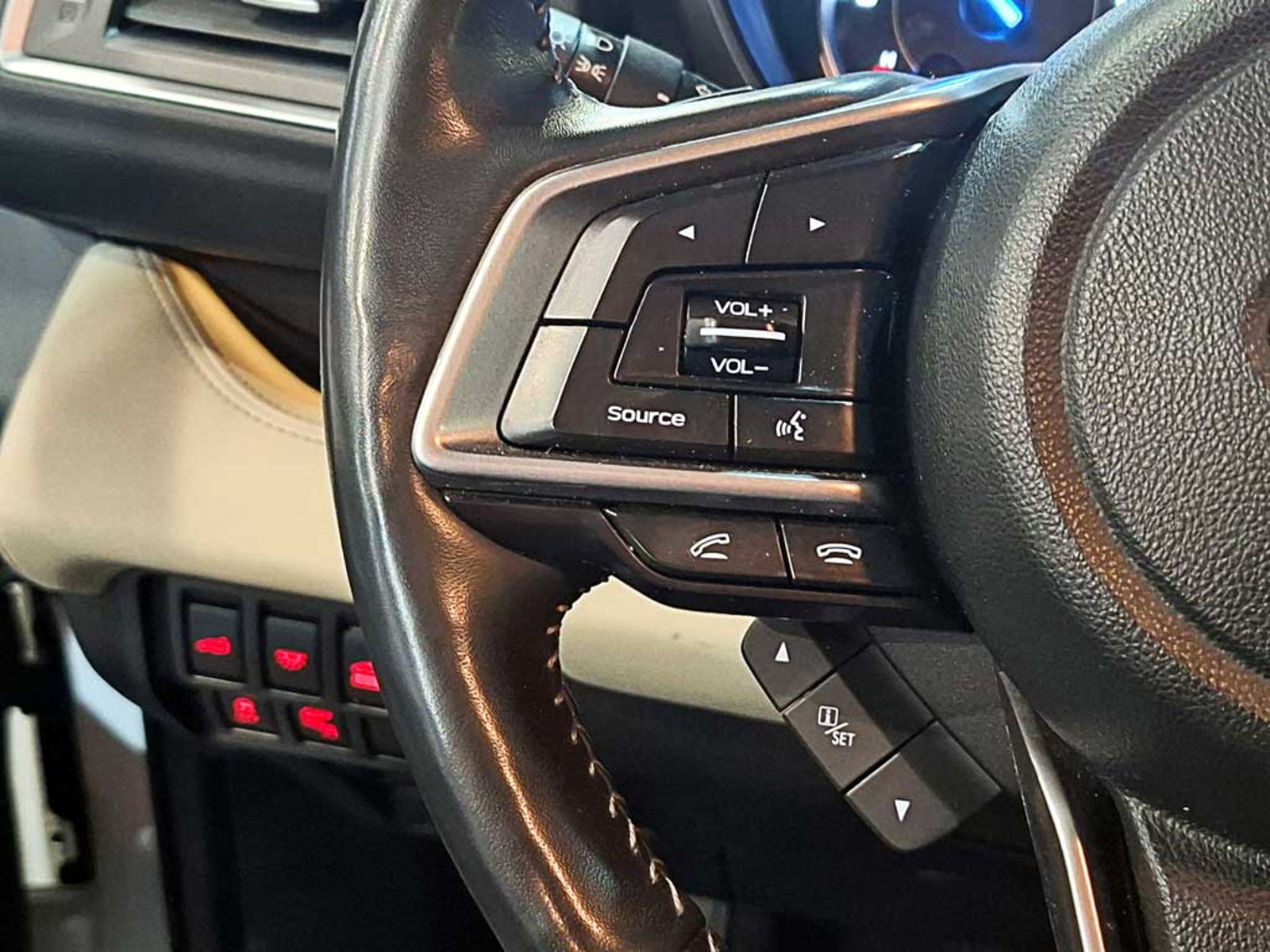 Subaru EVOLTIS 2.4 T TOURING GARDX AT 4X4 2023 - Imagen 17 de 20