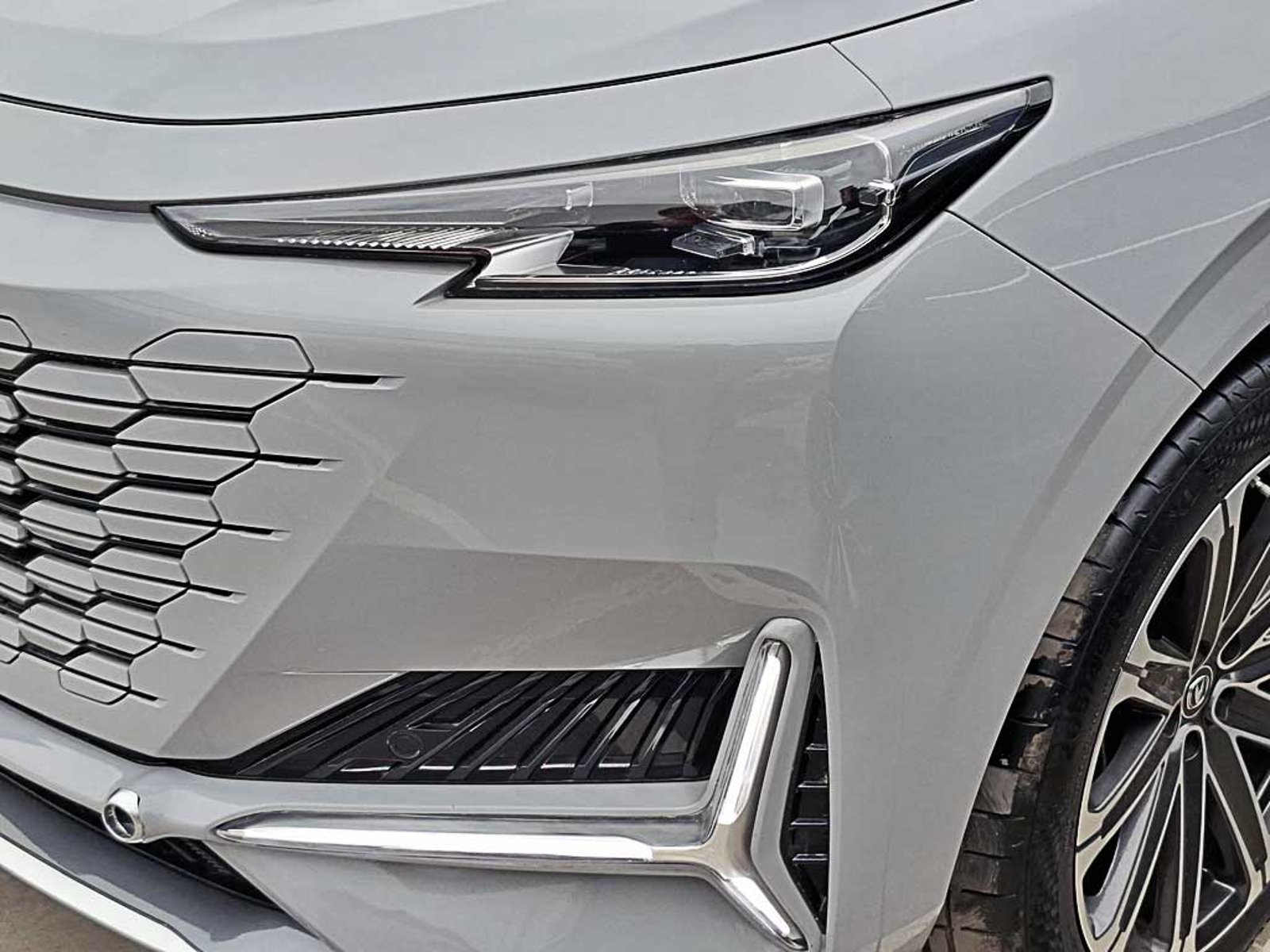 Changan UNI-K (IN) 2.0 T ELITE AT 2025 - Imagen 7 de 20