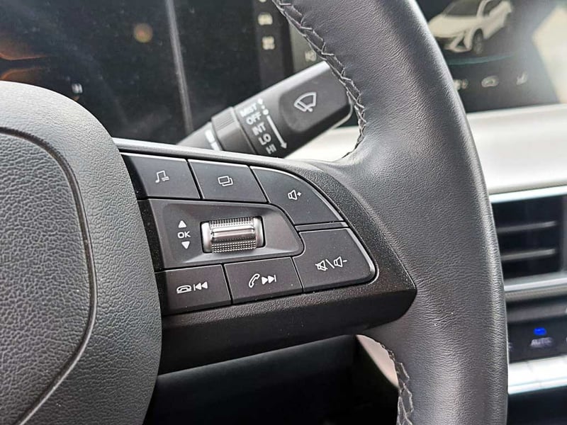 Changan UNI-T 1.5 LUXURY AT 2024 - Imagen 18 de 20