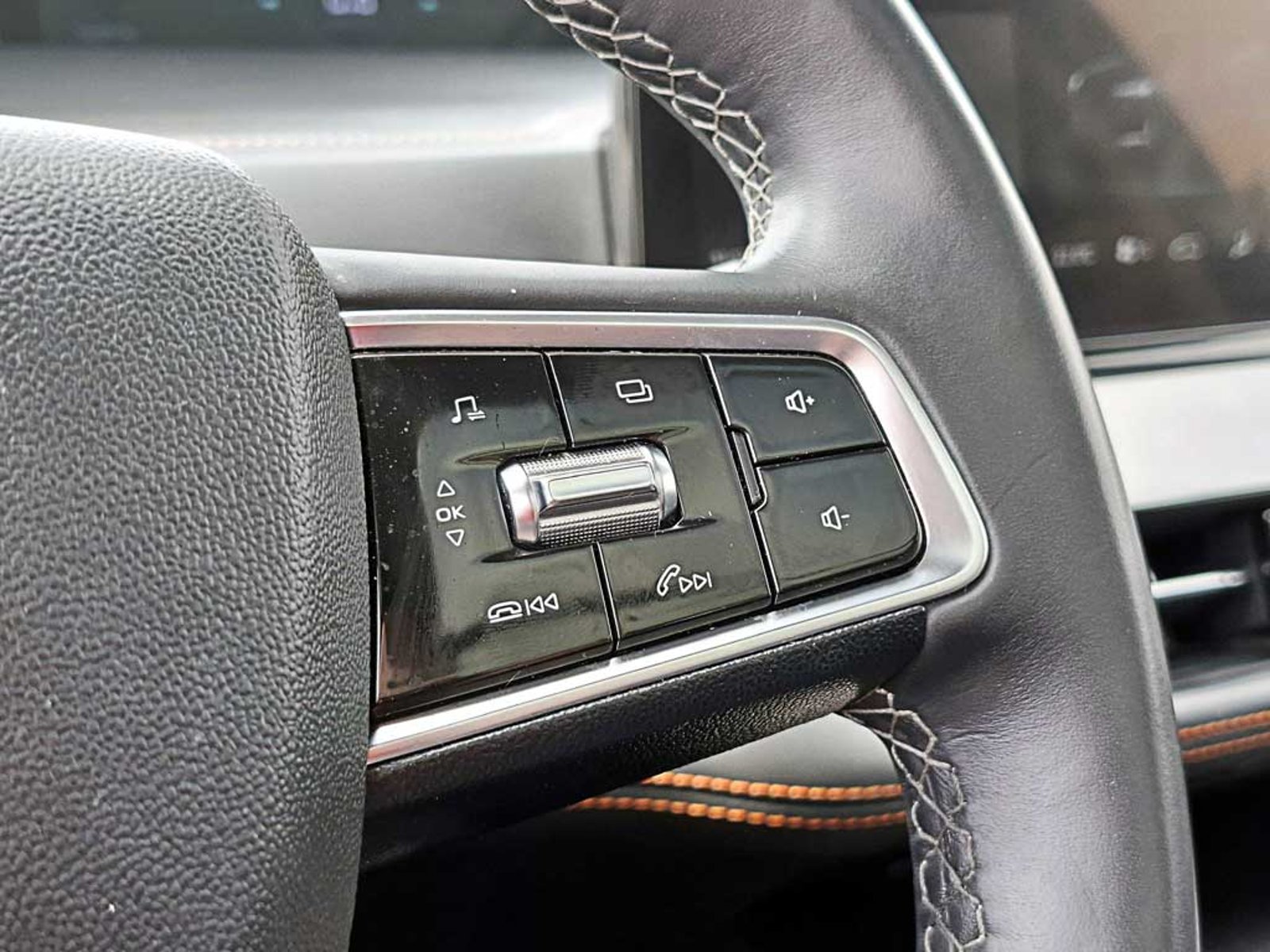 Changan UNI-K 2.0 T LUXURY AT 2024 - Imagen 16 de 20