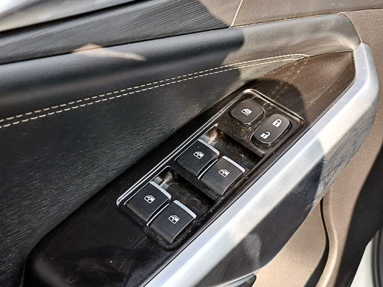 JAC JS8 (IN) 1.5 LUXURY SE DCT AT 2024 - Imagen 11 de 20