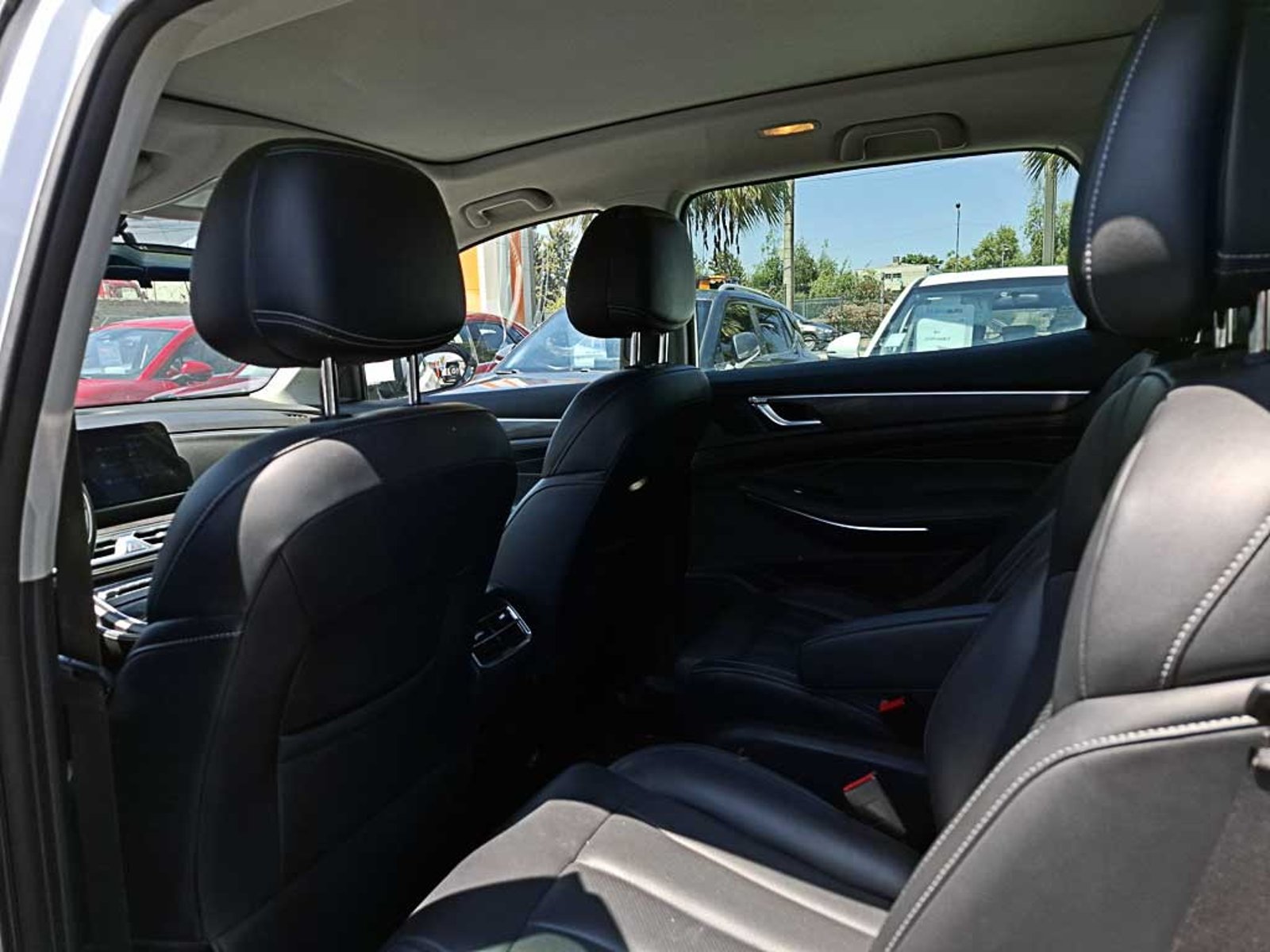 DFSK SUV 600 (IN) 1.5 T LUXURY AT 2024 - Imagen 20 de 20