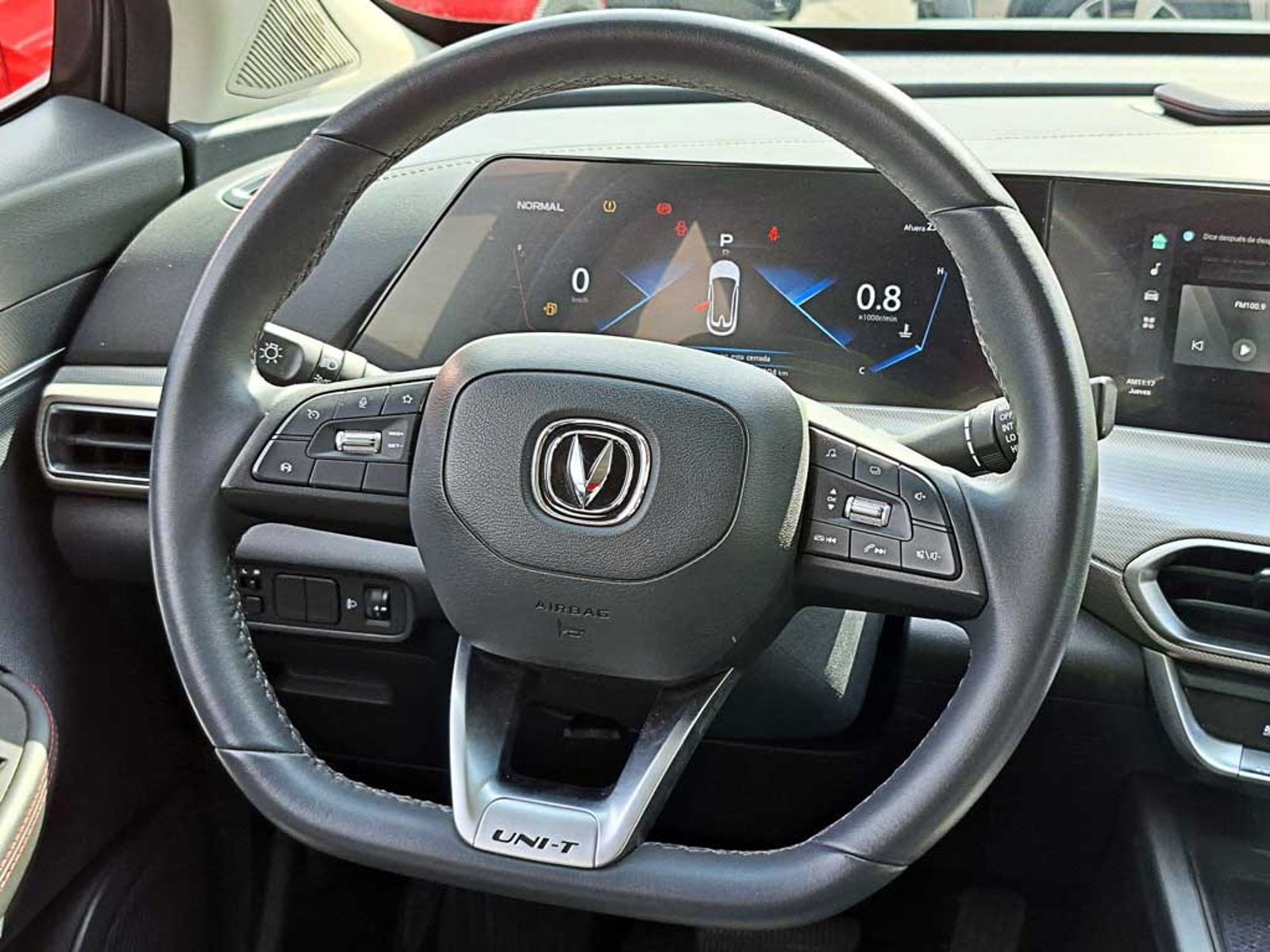 Changan UNI-T 1.5 ELITE AT 2024 - Imagen 8 de 18