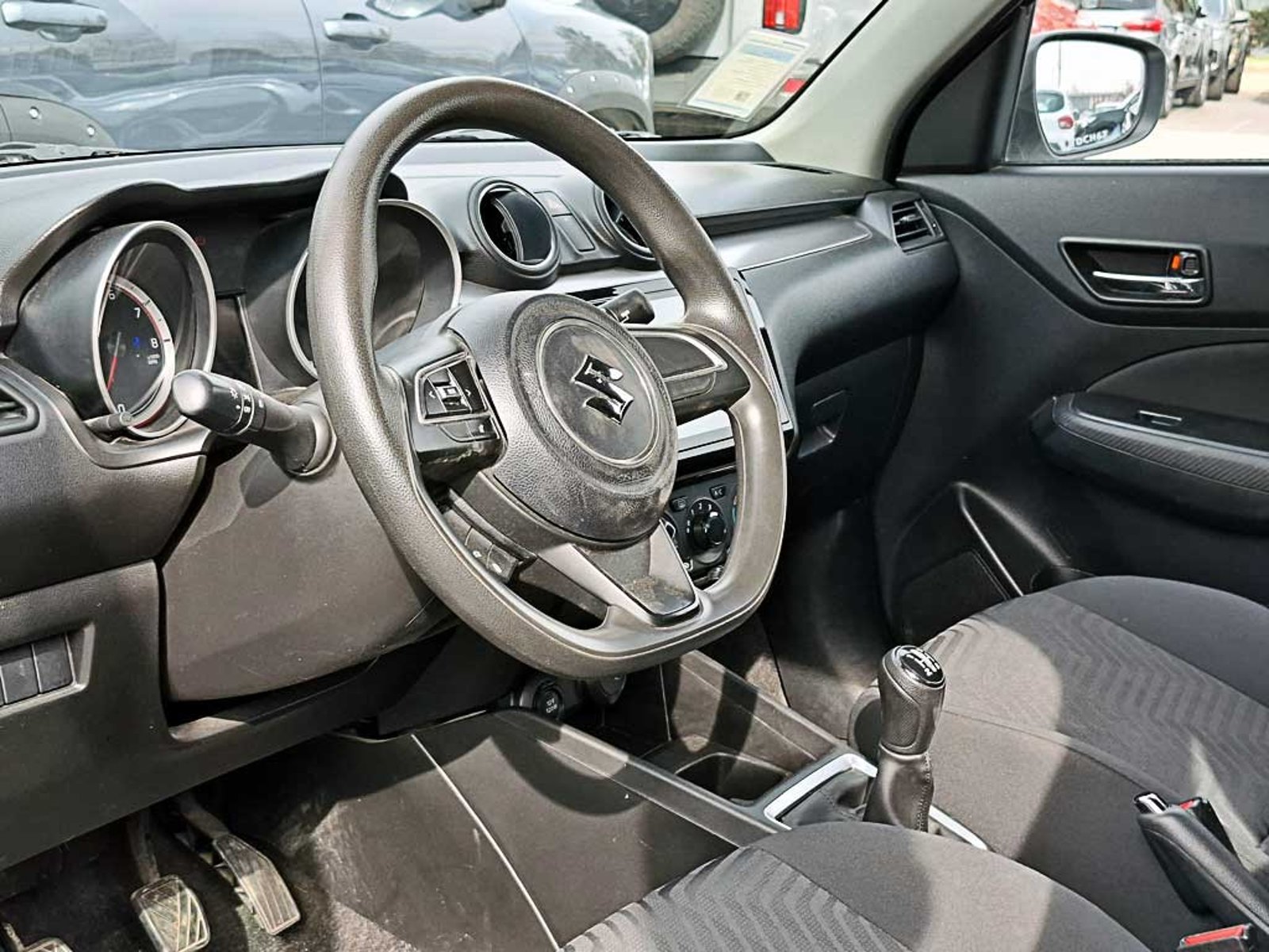 SUZUKI SWIFT (IN) 1.2 SPORT GL MT 2024 - Imagen 10 de 20