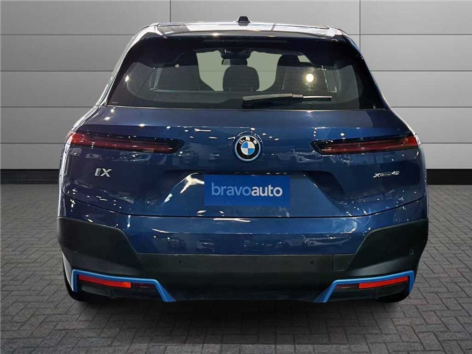 BMW IX 0.0 XDRIVE40 SUITE AT 4X4 ELECTRICO 2023 - Foto 3 de 20