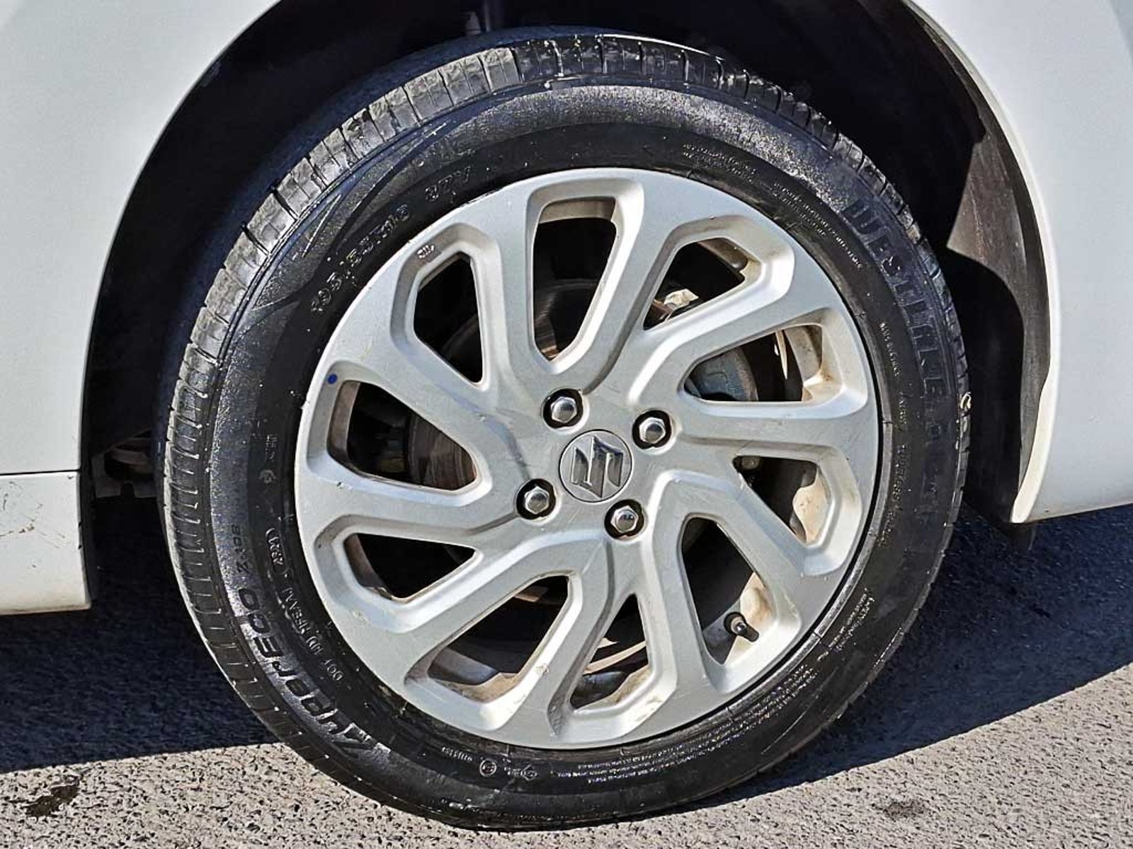 SUZUKI BALENO (IN) 1.5 GLS MT 2024 - Foto 5 de 20