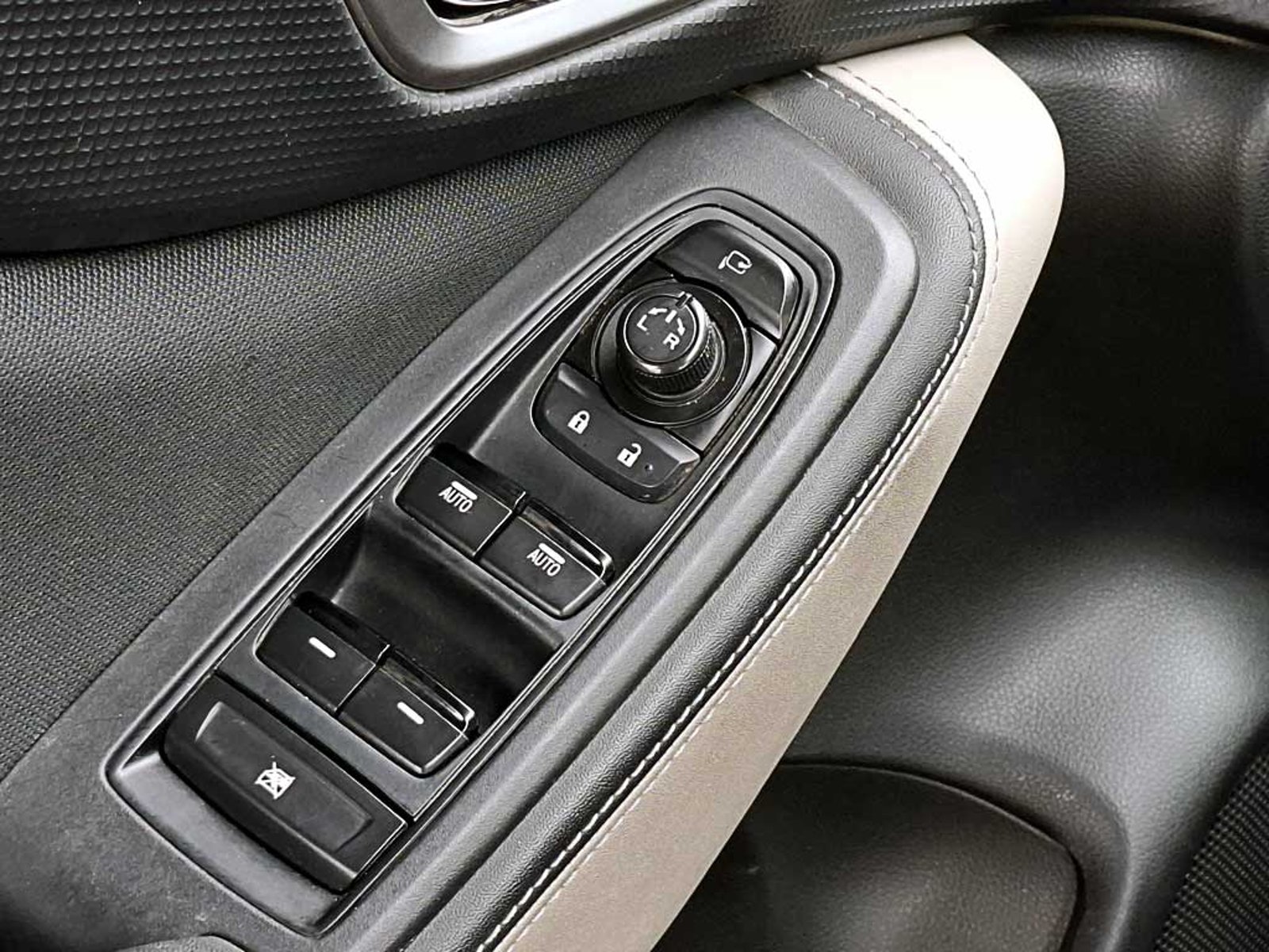 Subaru FORESTER (IN) 2.0 X AT 4X4 2024 - Imagen 8 de 18