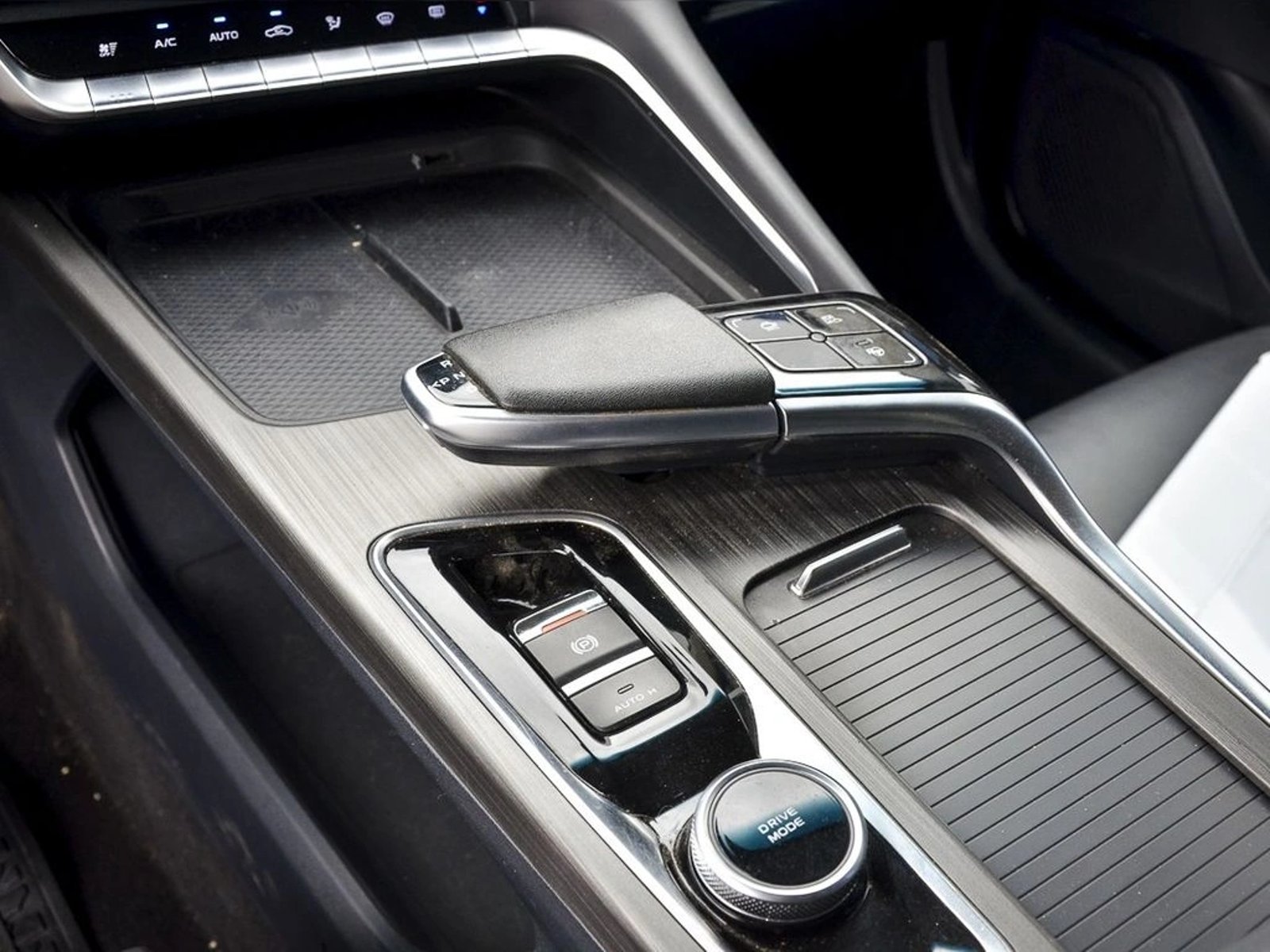 CHANGAN UNI-T 1.5 ELITE AT 2022 - Imagen 12 de 15