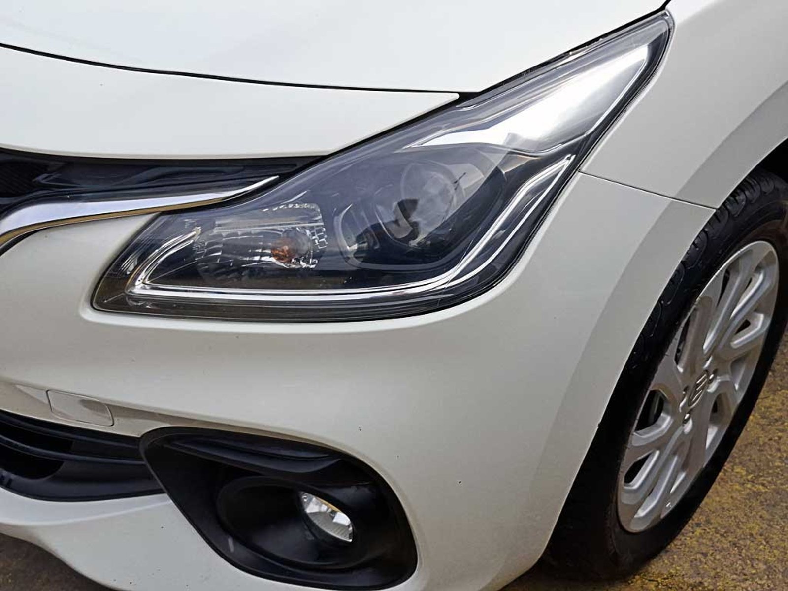 SUZUKI BALENO (IN) 1.5 GLS MT 2024 - Imagen 7 de 19