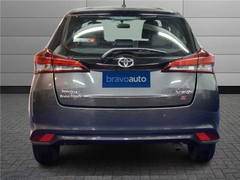 Toyota YARIS 1.5 SPORT MT 2021 - Imagen 3 de 19