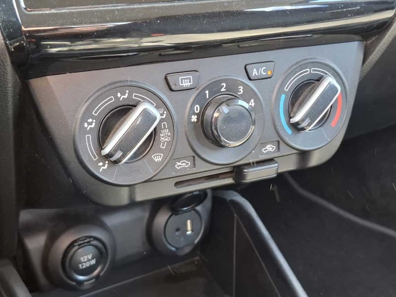 Suzuki SWIFT 1.2 GL MT 2024 - Imagen 18 de 20