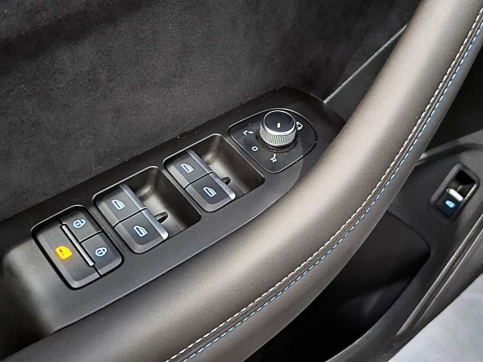 Renault KOLEOS 1.5 T ESPIRIT ALPINE AT 4X4 HIBRIDO 2026 - Imagen 11 de 20