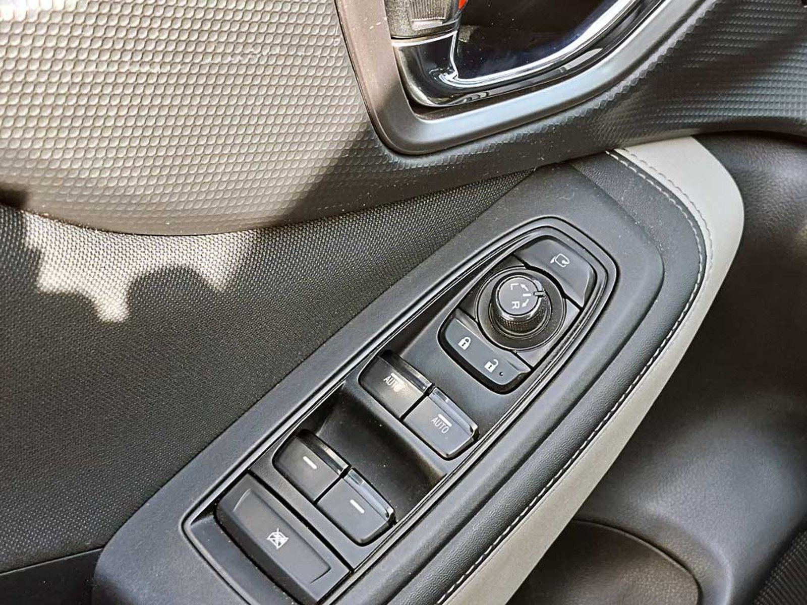 Subaru FORESTER 2.0 DYNAMIC EYESIGHT AT 4X4 2024 - Imagen 12 de 20