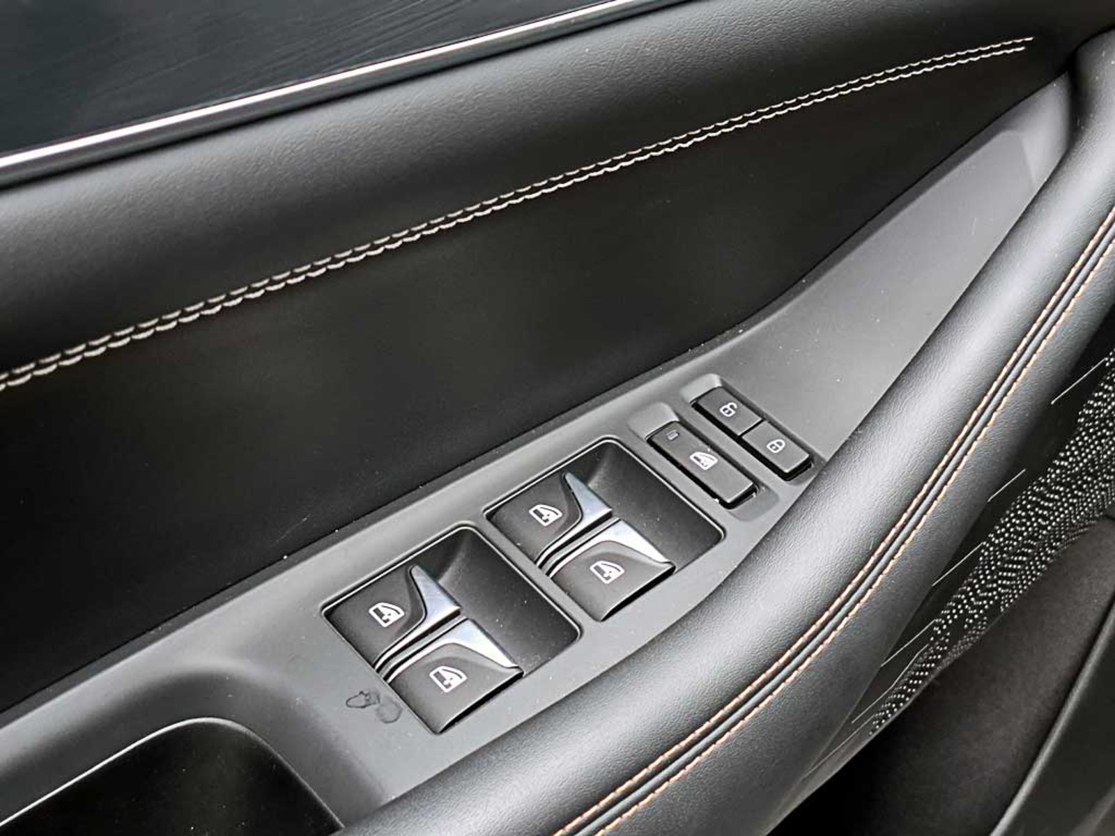 Changan UNI-K (IN) 2.0 T ELITE AT 2025 - Imagen 20 de 20