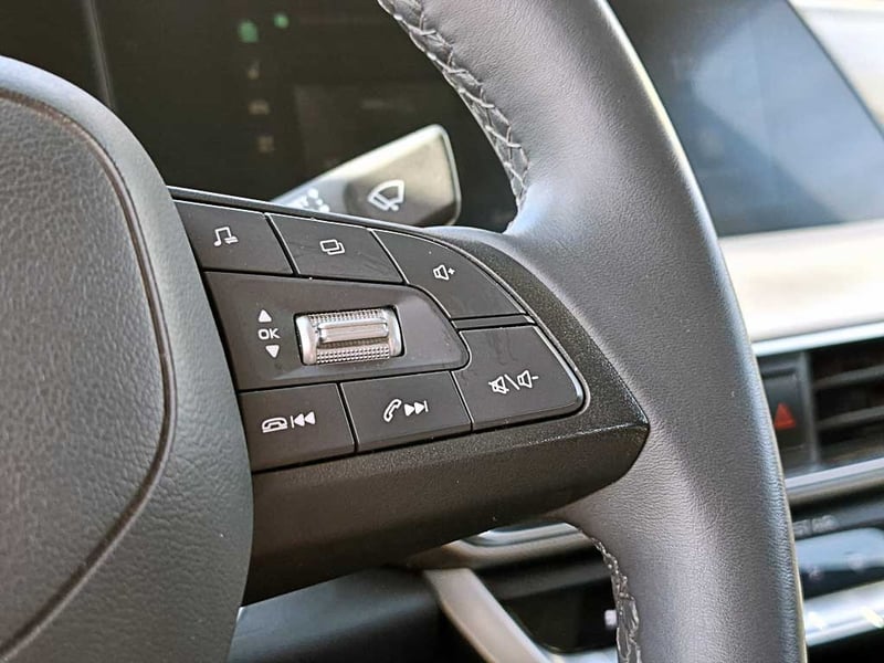 Changan UNI-T 1.5 LUXURY AT 2024 - Imagen 17 de 19