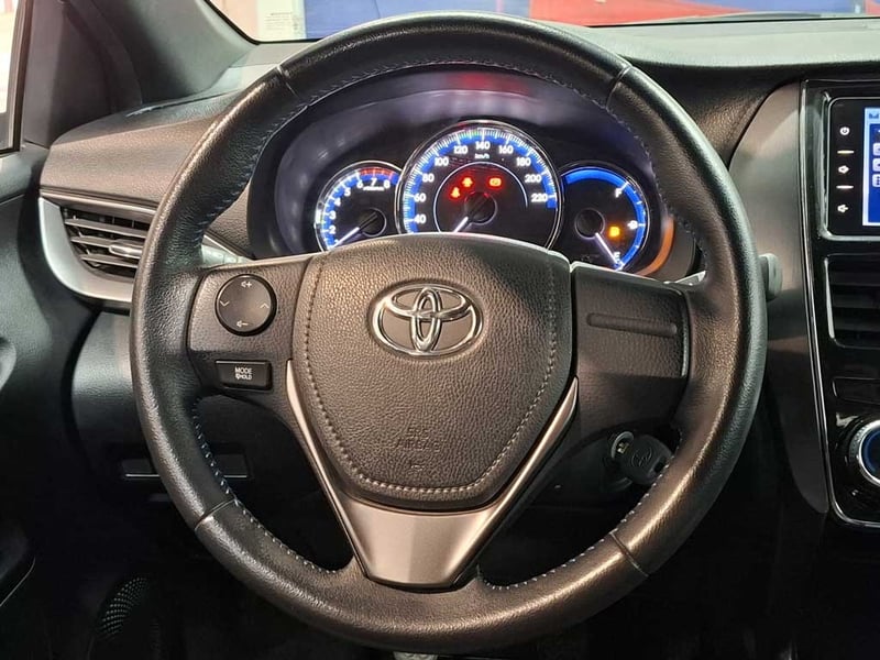 Toyota YARIS 1.5 SPORT MT 2021 - Imagen 10 de 19