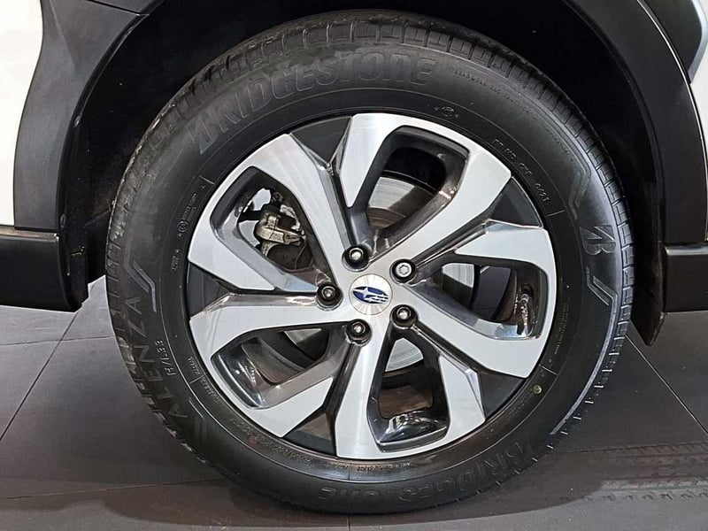Subaru OUTBACK 2.5 AWD TOURING AT 4X4 2021 - Imagen 8 de 20