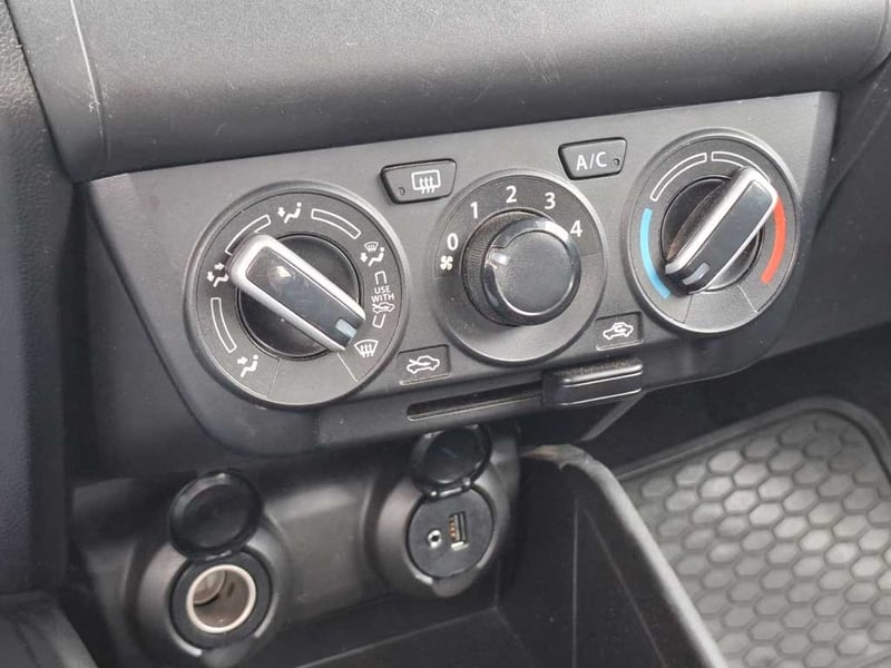 Suzuki SWIFT 1.2 GL MT 2024 - Imagen 18 de 19