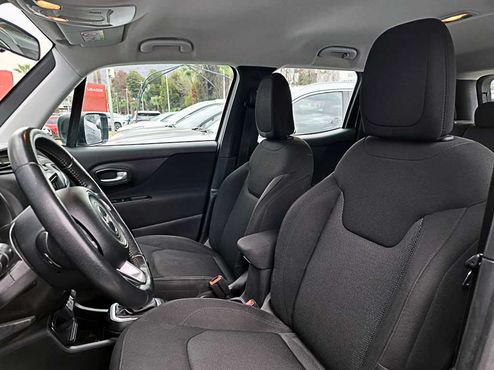 Jeep RENEGADE 1.8 SPORT LX MT 2022 - Imagen 15 de 20