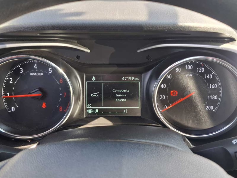 Chevrolet TRACKER 1.2 LS MT 2022 - Imagen 12 de 20
