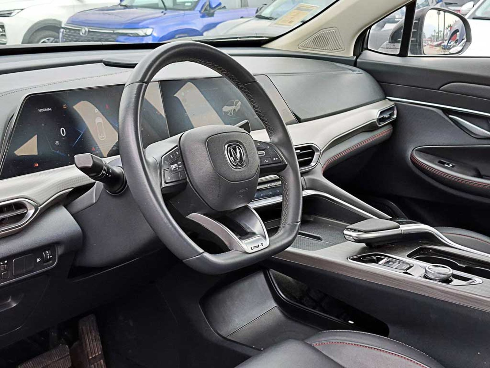 Changan UNI-T 1.5 LUXURY AT 2024 - Imagen 12 de 19