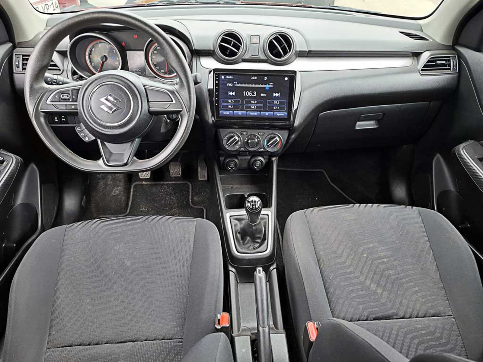 Suzuki SWIFT 1.2 GL MT 2024 - Imagen 14 de 20
