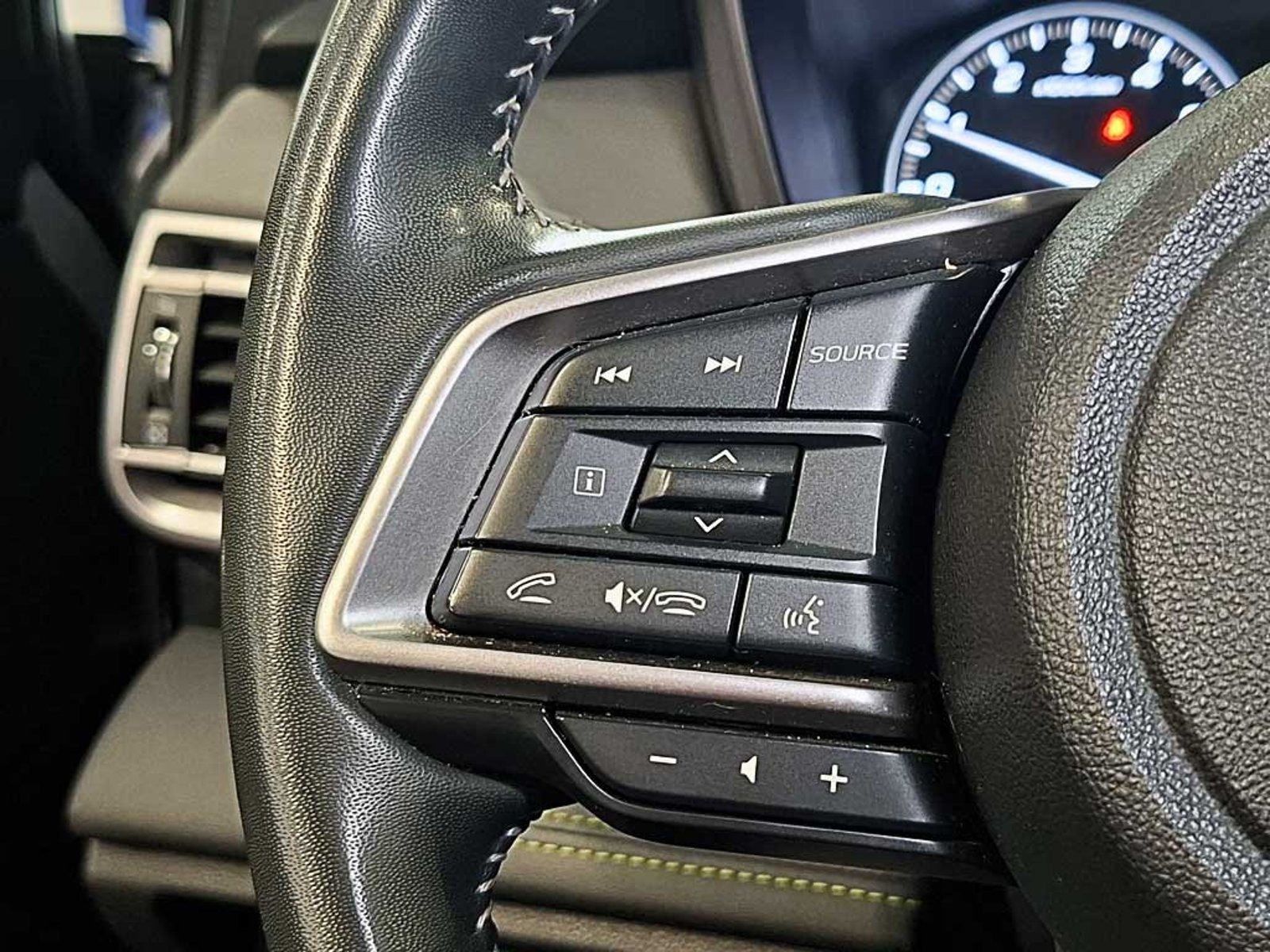 SUBARU OUTBACK (IN) 2.5 FIELD EDITION AT 4X4 2023 - Imagen 17 de 20