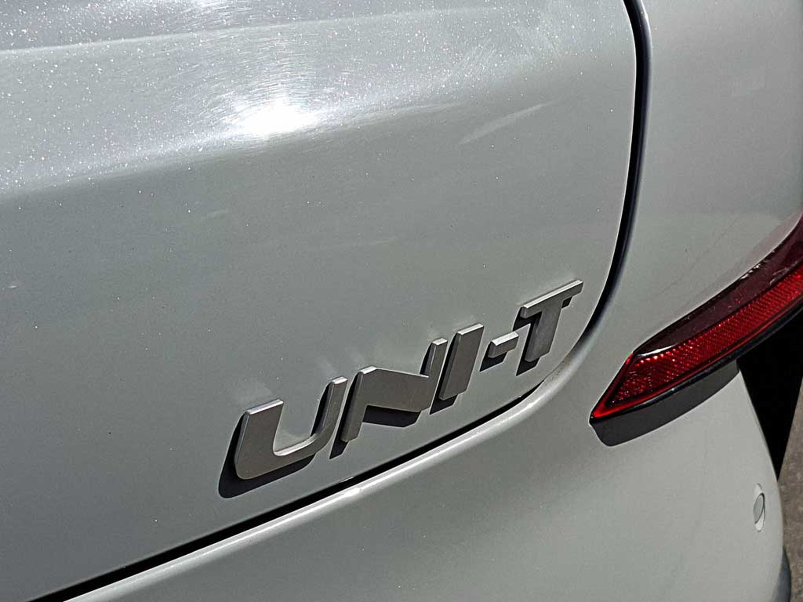 Changan UNI-T 1.5 LUXURY AT 2024 - Imagen 9 de 20