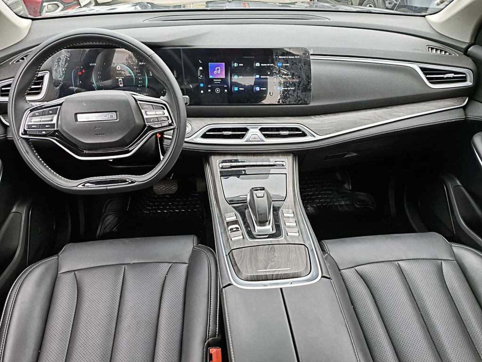 DFSK SUV 600 (IN) 1.5 T LUXURY AT 2024 - Imagen 13 de 20
