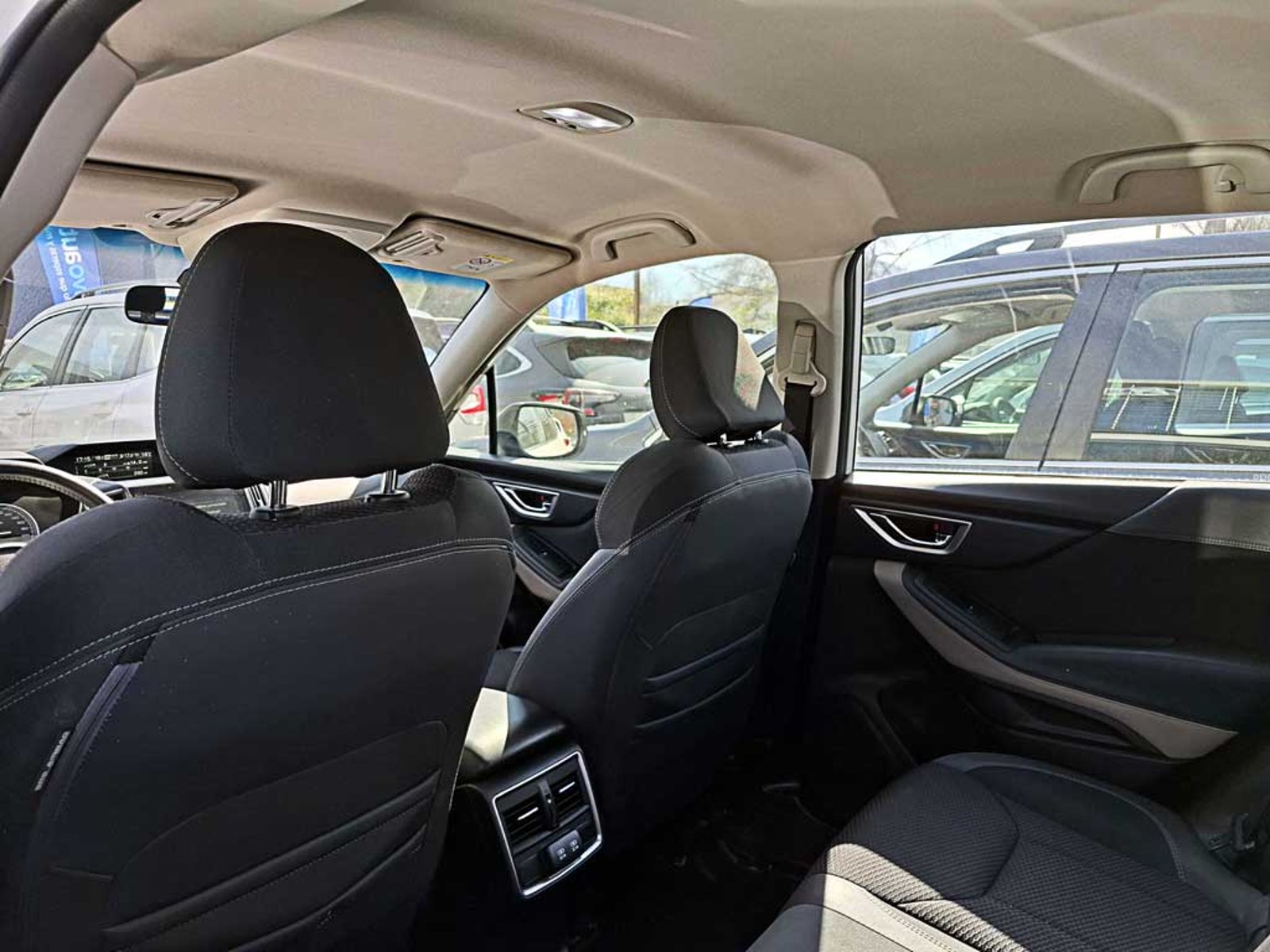 Subaru FORESTER 2.0i AWD CVT XS 2024 - Imagen 16 de 20