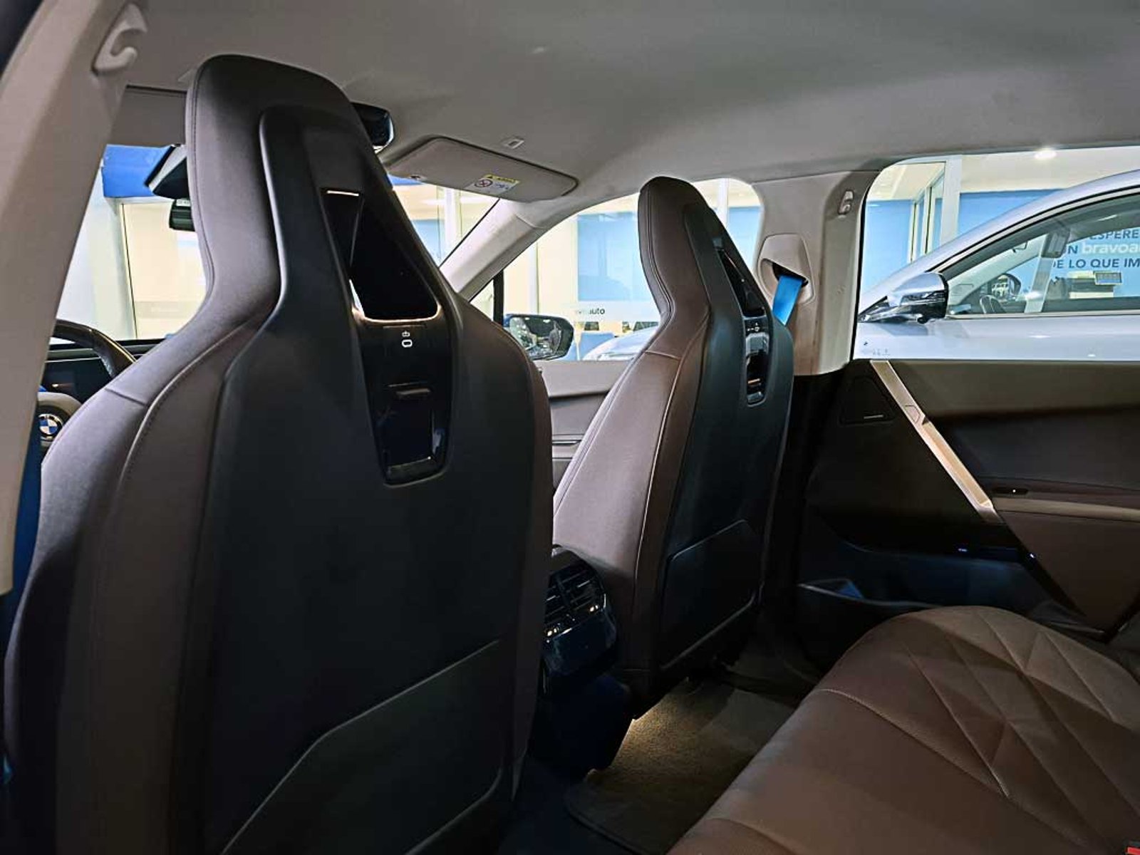 BMW IX 0.0 XDRIVE40 SUITE AT 4X4 ELECTRICO 2023 - Imagen 17 de 20
