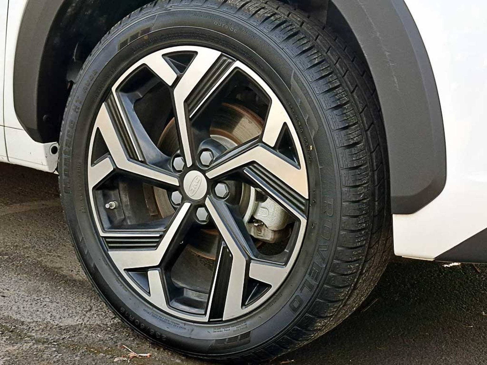 JAC JS8 (IN) 1.5 LUXURY SE DCT AT 2024 - Imagen 8 de 20