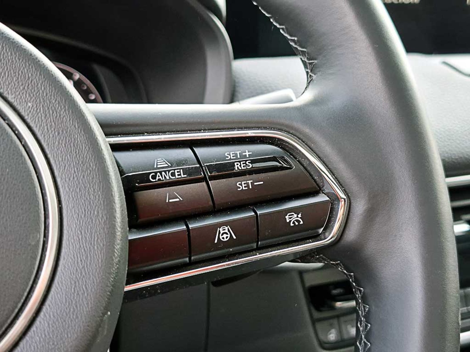 Mazda CX-90 (IN) 3.3 SIGNATURE AT 4X4 HIBRIDO 2025 - Imagen 18 de 20