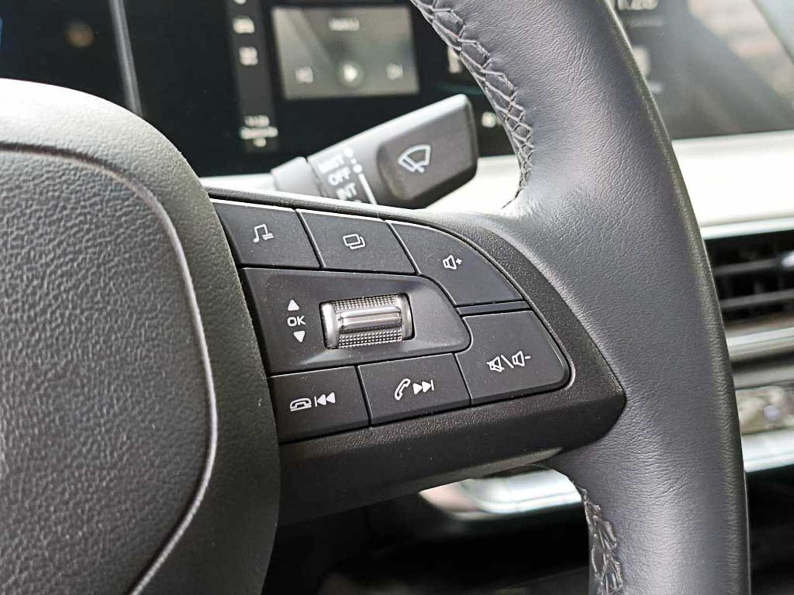 CHANGAN UNI-T (IN) 1.5 TURBO AUT 2024 - Imagen 18 de 20